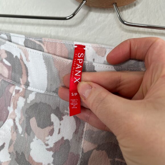 Spanx Womens Jean-ish Ankle Leggings Gray Floral Print Size S - Picture 4 of 14